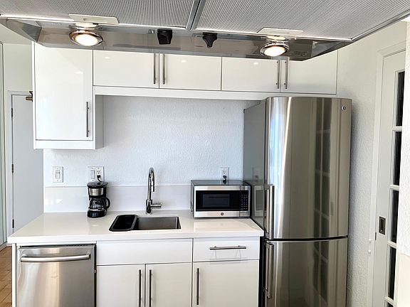 2nd image of 201 Harrison St APT 501