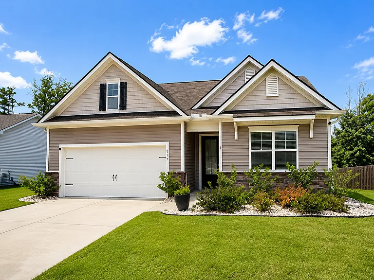 317 Wedge Cir — Photo 1