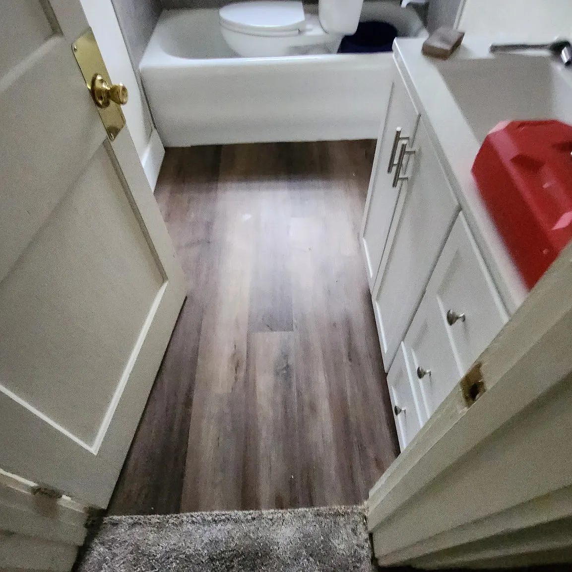 3 bed, 1300 sqft, $2,000 — Photo 3