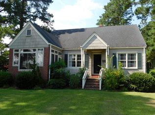 520 Memorial Dr E, Ahoskie, NC 27910