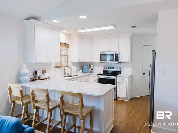 4th image of 505 E 21st Ave
