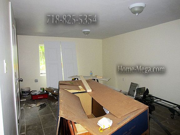 5th image of Amundson Ave #Fr