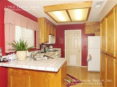 3rd image of 1762 Laehr Dr