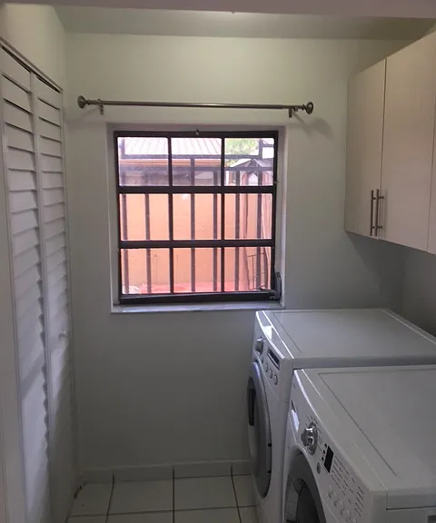 9338 SW 4th Ln — Photo 6