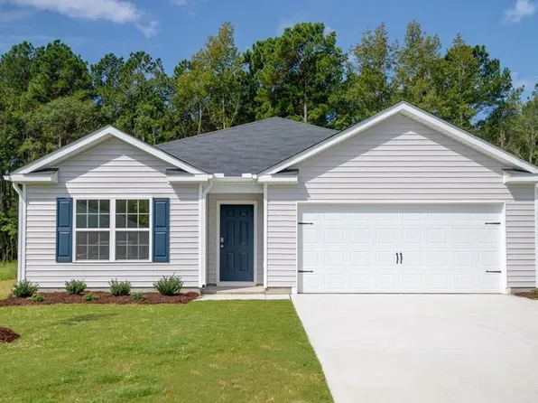 563 Leven Dr, Goldston, NC 27252