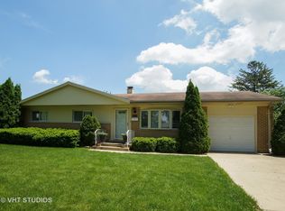 1061 Leahy Cir E, Des Plaines, IL