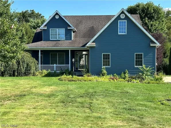 6240 Branch Flat Rd, Zanesville, OH 43701