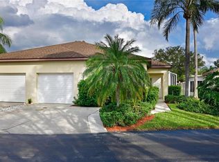 3313 Vivienda Blvd, Bradenton, FL 34207