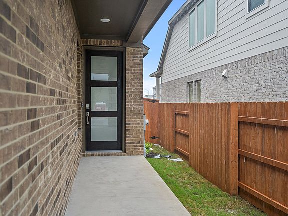 Exterior Style B