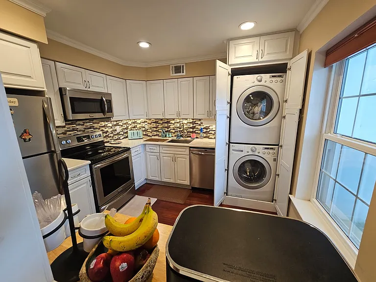 655 Middle Country Rd #2H2 — Photo 19