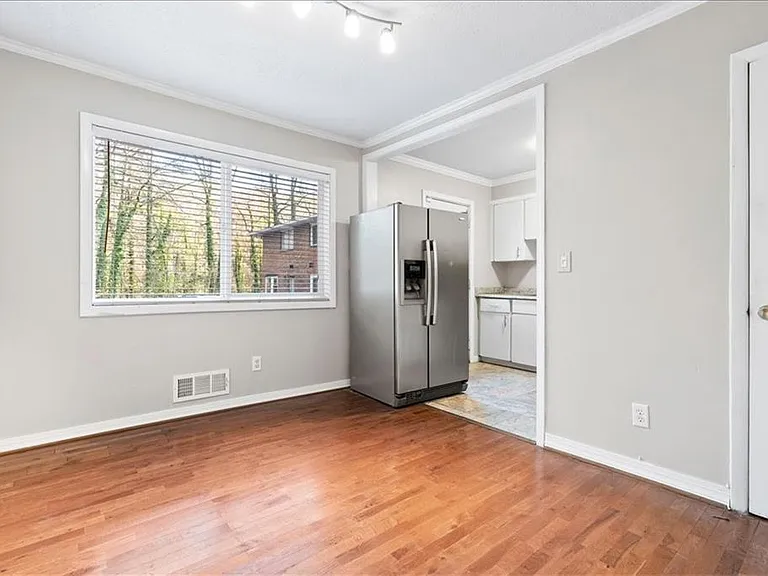 2412 Peachwood Cir NE #3 — Photo 9