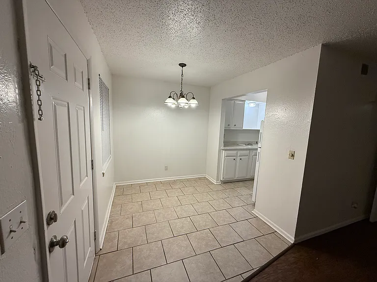 Peartree Apartments — Photo 7