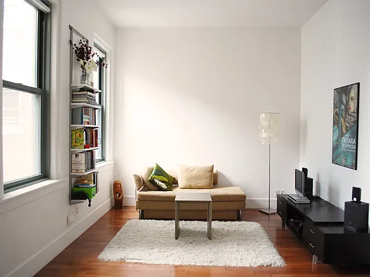 Rented by Sotheby's International Realty | media 33