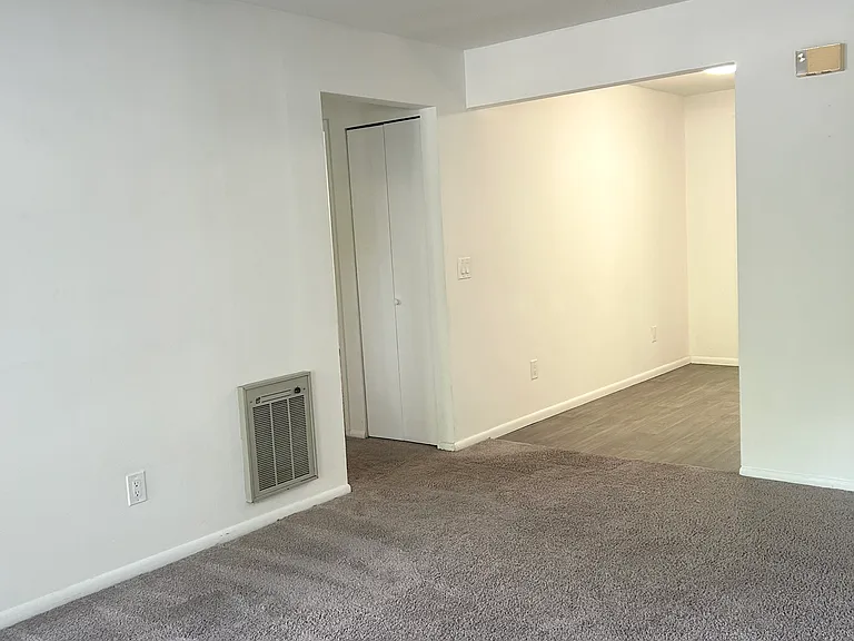 17160 Avondale Way NE #3 — Photo 7