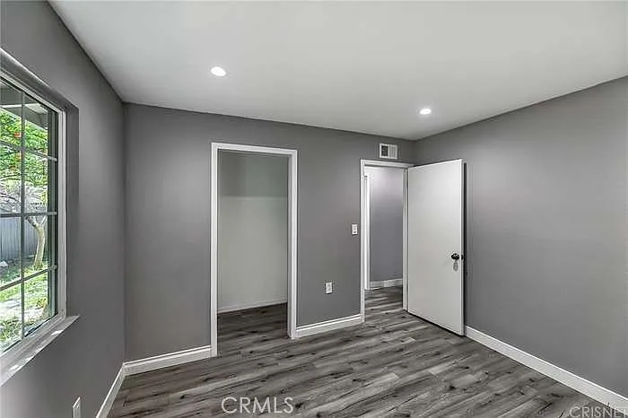 19221 Napa St — Photo 13