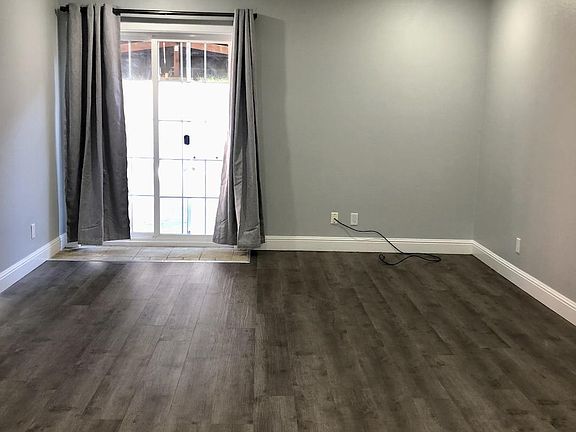 3rd image of 213 Morton Dr