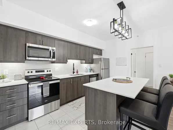 4 Spice Way #103, Barrie, ON L9J 0M2