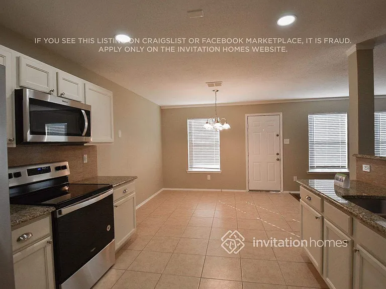 1676 Wildrose Dr — Photo 5