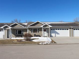 1308 Silverbrook Ln, Spearfish, SD 57783