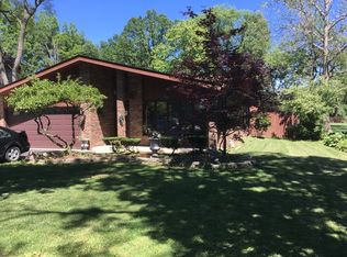 5745 Wolf Rd, La Grange Highlands, IL 60525