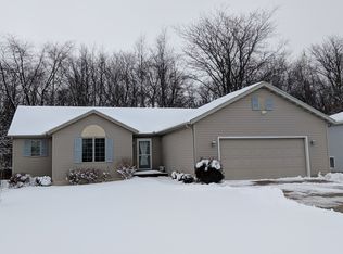 304 Moccasin, Heyworth, IL 61745