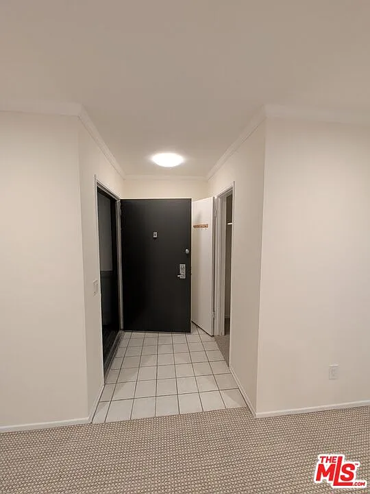 Building Photo - 415 Montana Ave #203