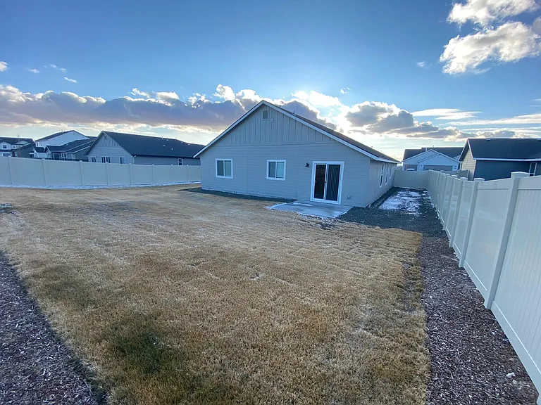 2882 N Klemmer Ave — Photo 22