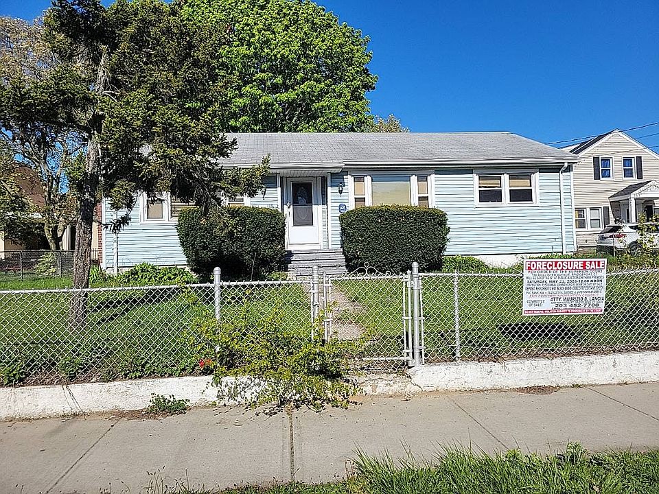 1st image of 130 Hollister Ave