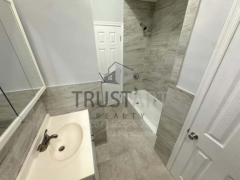 2446 N 33rd St #1 — Photo 9