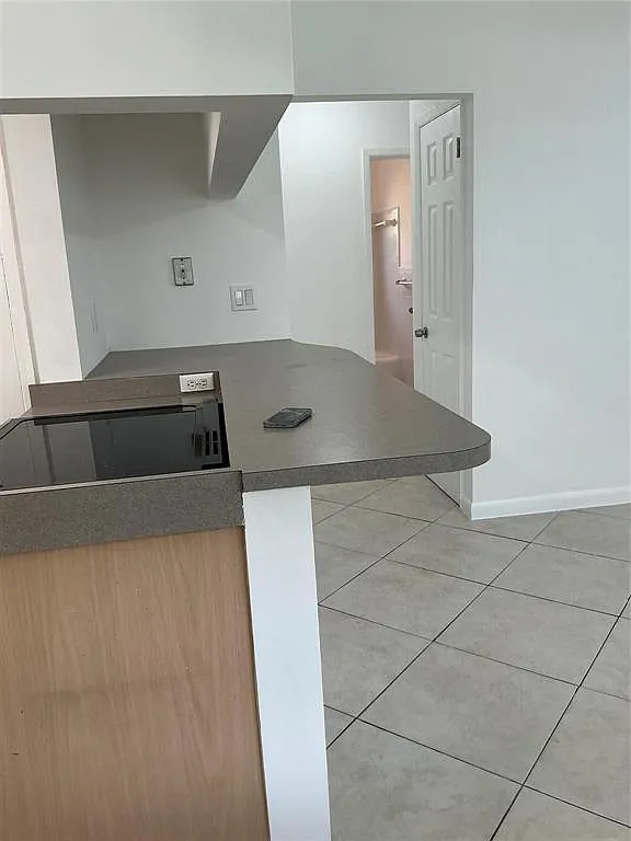 1 bed, 1.0 bath, 700 sqft, $1,600 — Photo 4