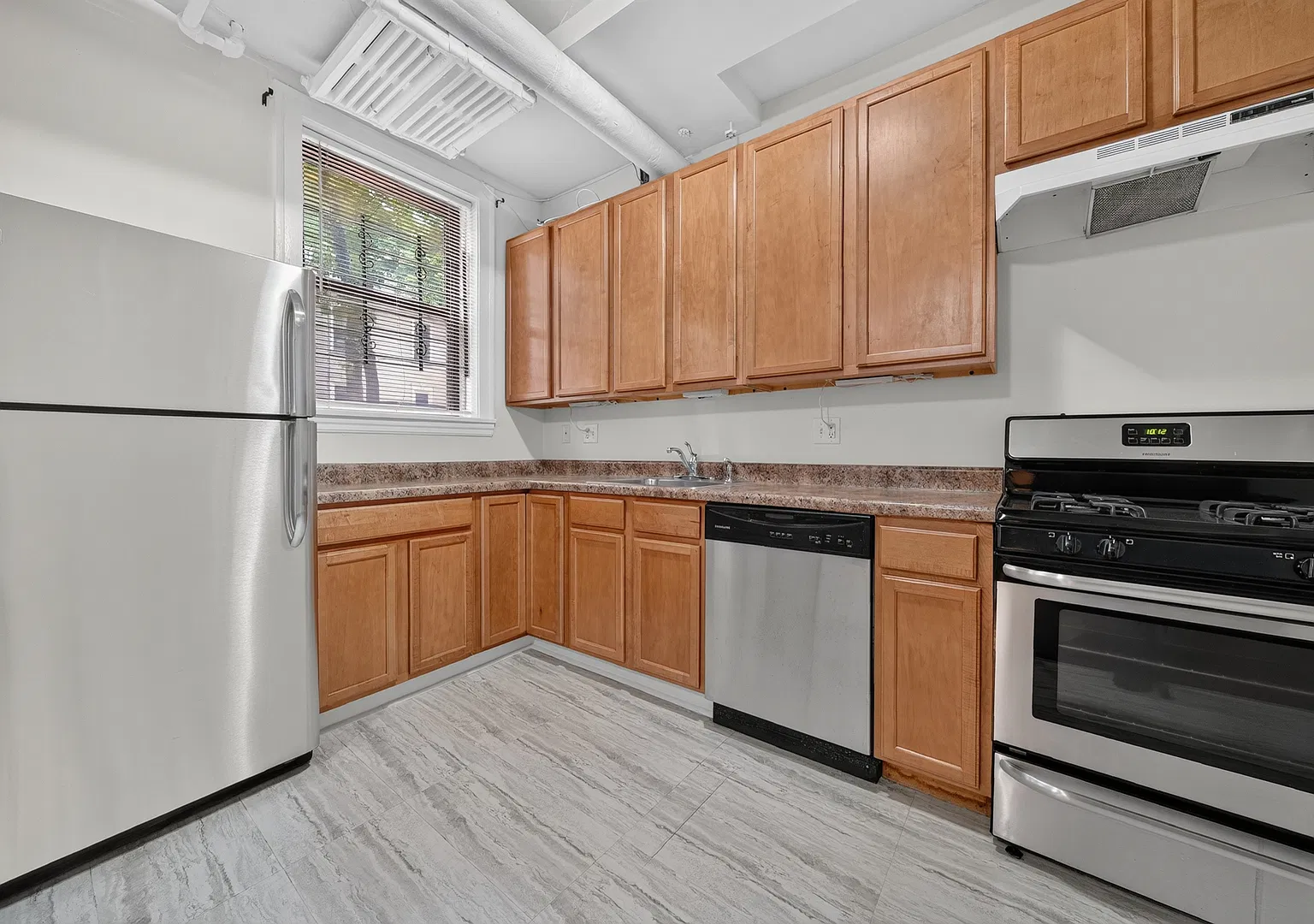 1 bed, 700 sqft, $2,295 — Photo 2