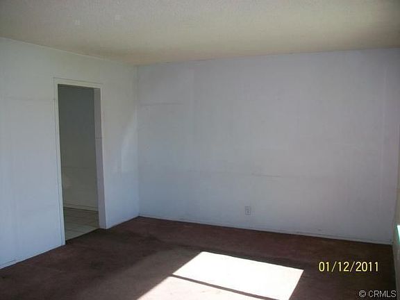 3rd image of 1051 Terryview Ave