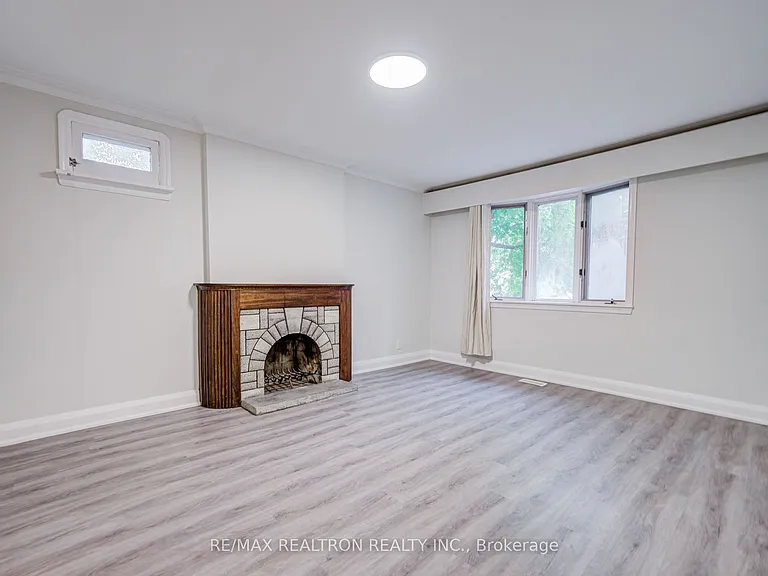 95 Roseview Ave — Photo 8