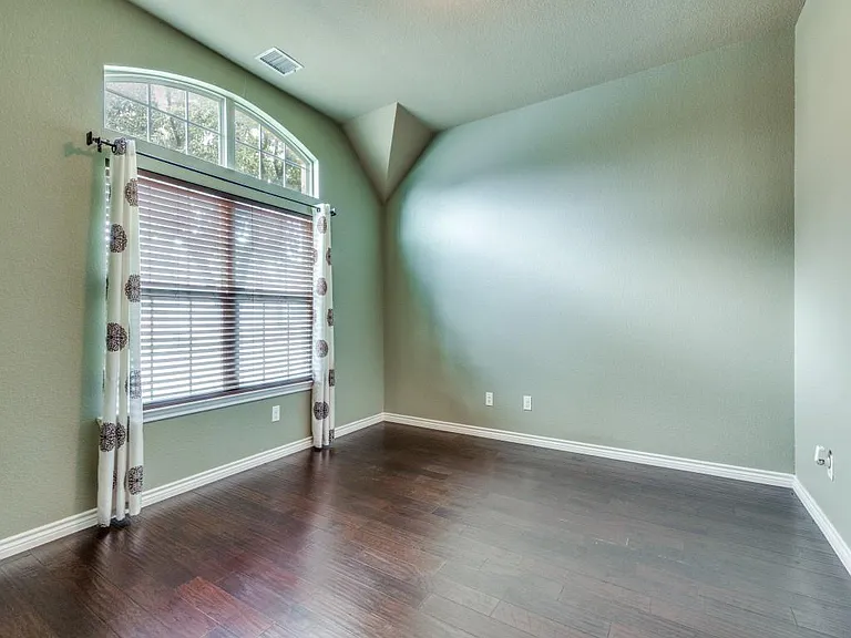 15100 Seventeen Lakes Blvd — Photo 10