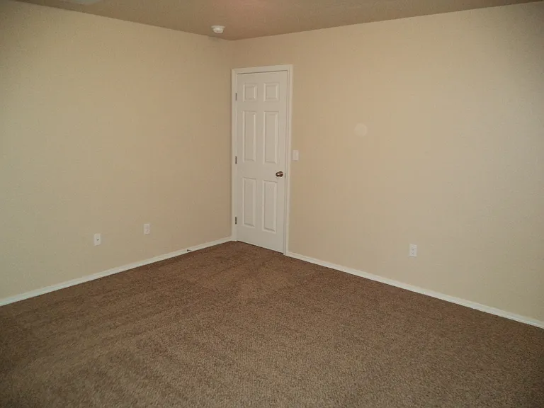 10056 W Rustica St — Photo 8