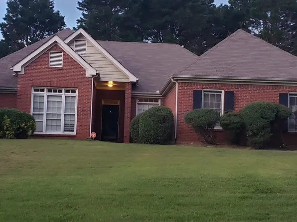 422 Washington Dr, Jonesboro, GA 30238