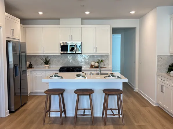 14320 Ocean Jasper Way, San Diego, CA 92126