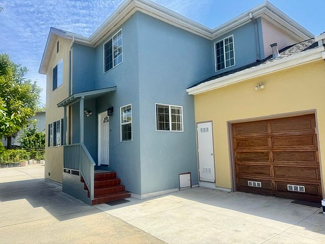1st image of 712 Prospect Row