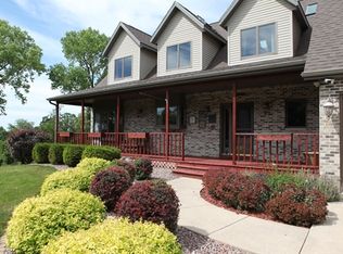 E4712 Rolling Ridge Rd, Spring Green, WI 53588