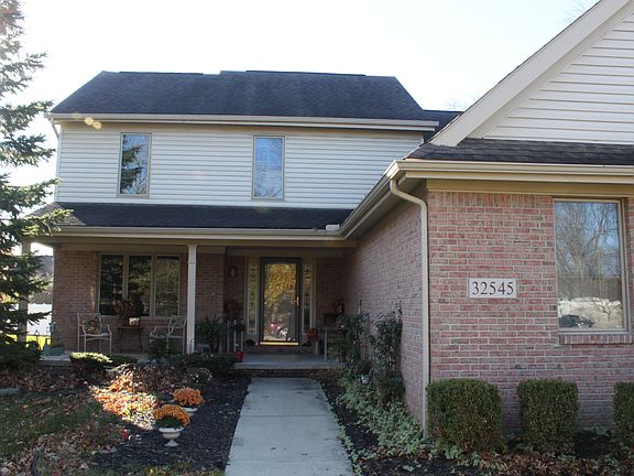 3rd image of 32545 Pierce St