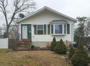 43 Frederick Ave, Howell, NJ 07731