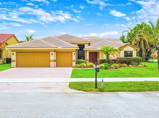9760 Ridgewalk Ct, Davie, FL 33328