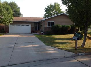 2056 Prairie Rose Ct, Grand Forks, ND 58201
