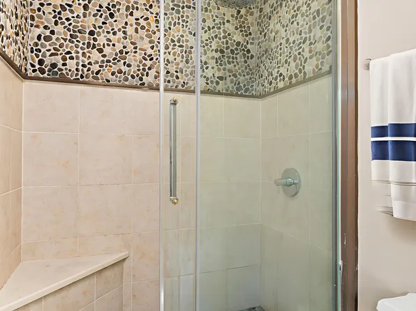 310 East 46th Street image 8 of 13