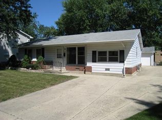 1145 Bosworth Ln, Elk Grove Village, IL 60007