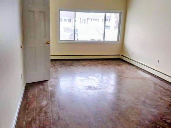 5th image of 15 Falcon Lane