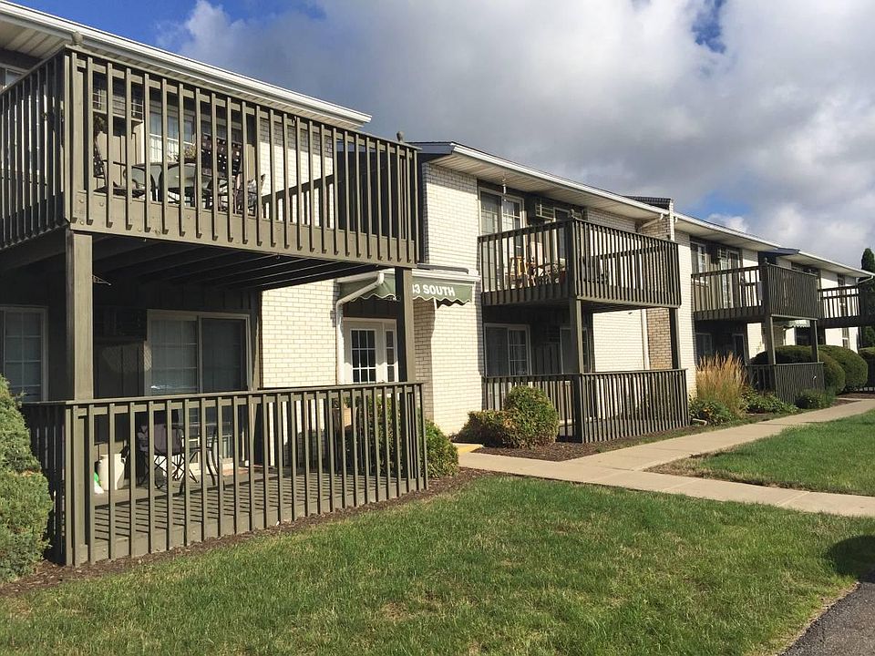 1st image of 133 Academy Ct APT I
