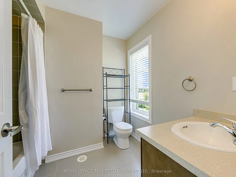 2435 Greenwich Dr #35 — Photo 36