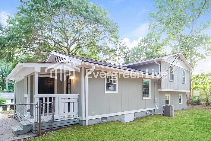 127 Ashdown Dr — Photo 14