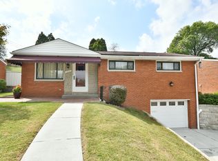 5026 Leona Dr, Pittsburgh, PA 15227